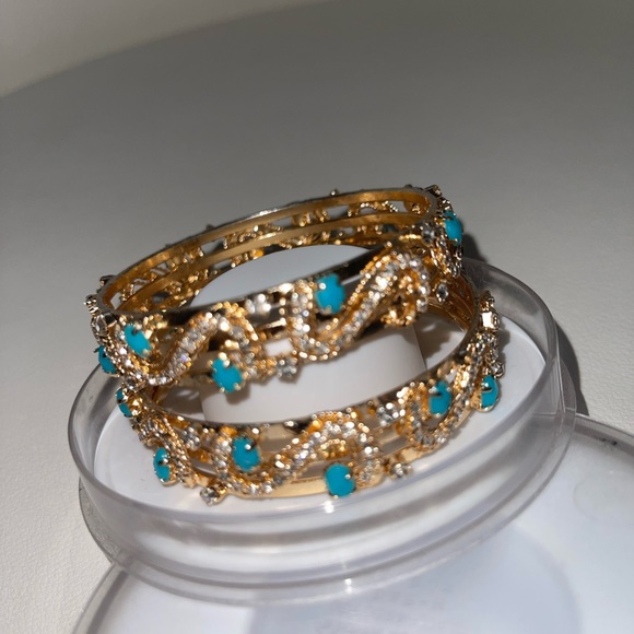 2 piece beautiful bangles - Picture 1 of 2